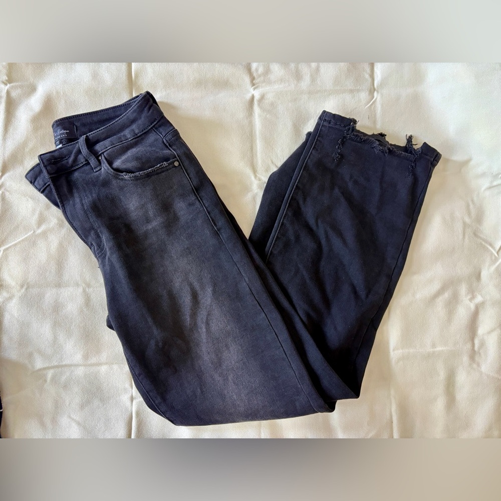 Stylish Black Distressed Jeans